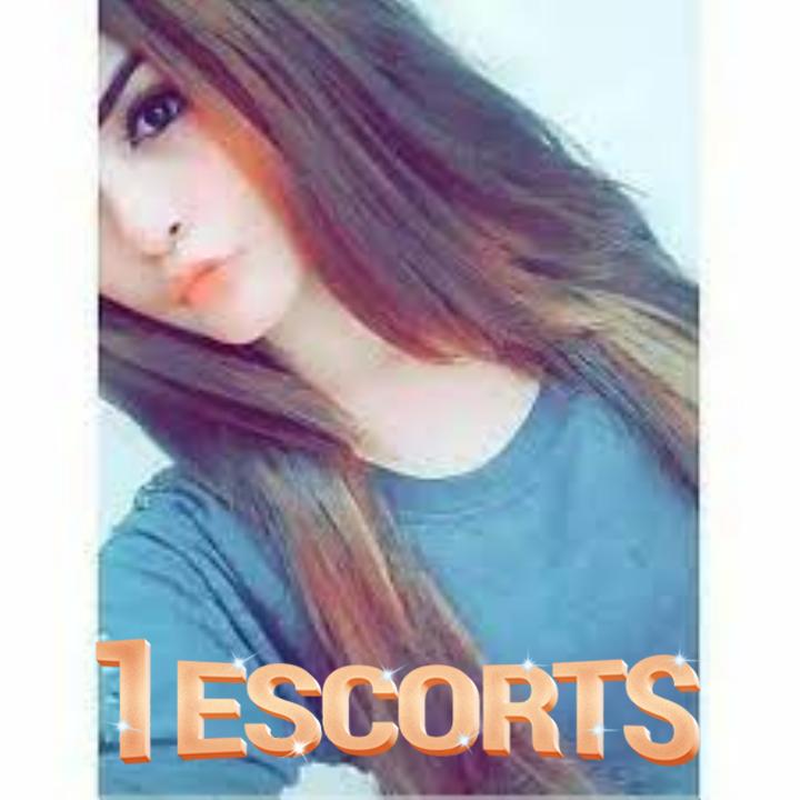 Top Lahore Escorts (Call Girls in Lahore) -1