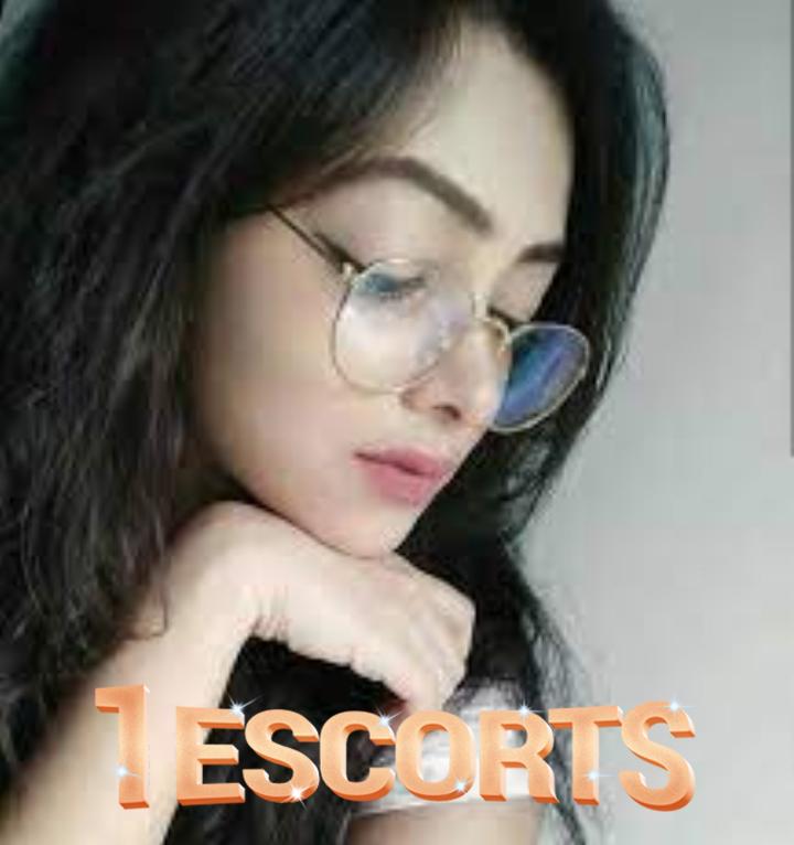 Top Lahore Escorts (Call Girls in Lahore) -2